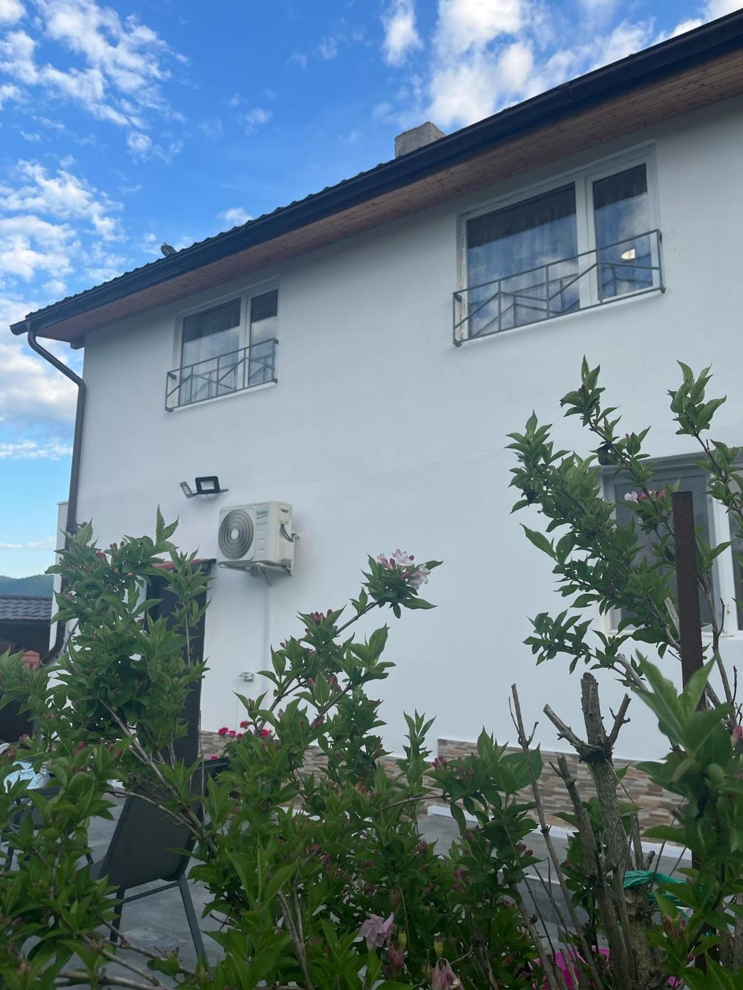 Appartamento Casa Anna&Criss Orşova Esterno foto