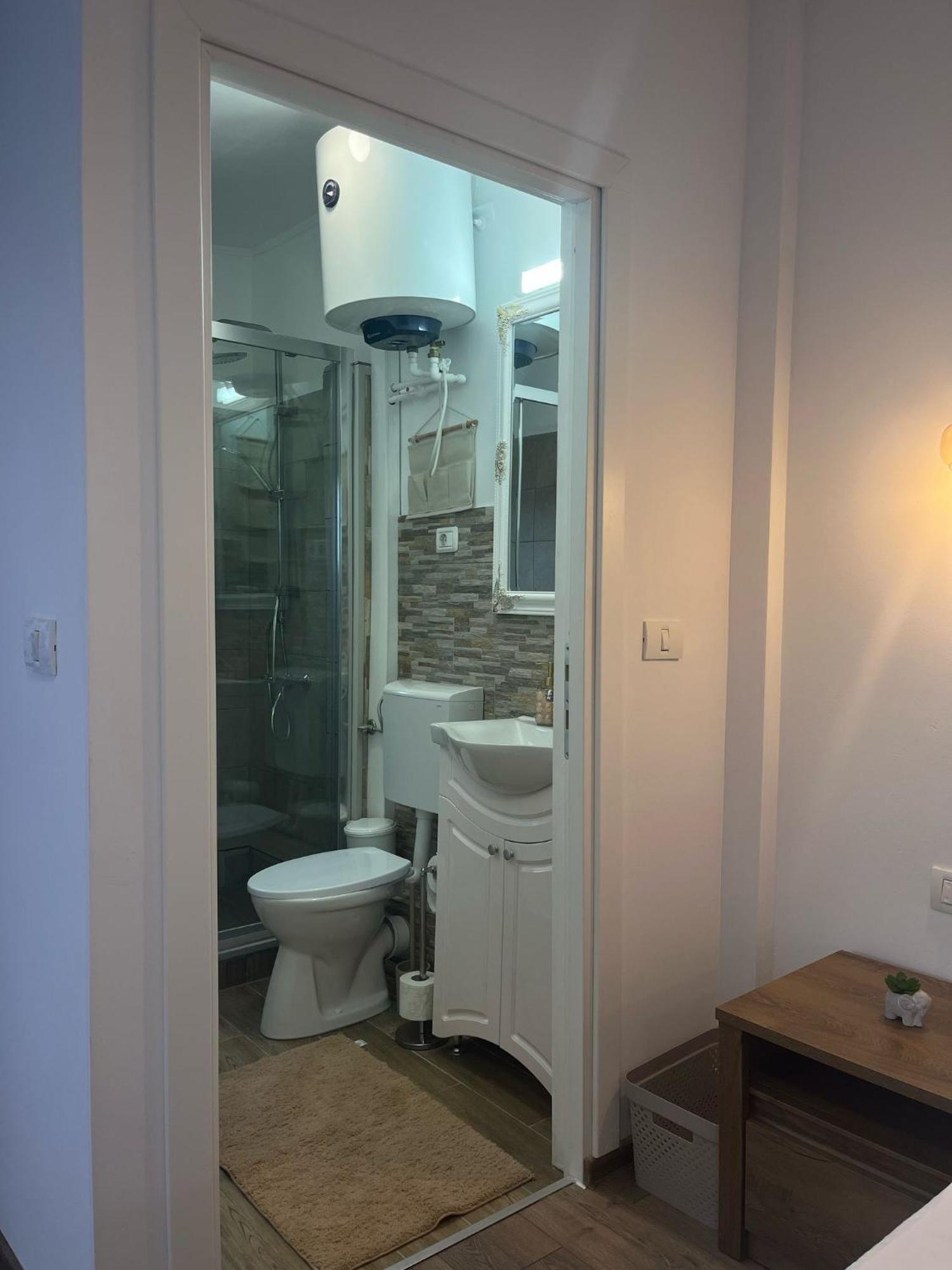 Appartamento Casa Anna&Criss Orşova Esterno foto